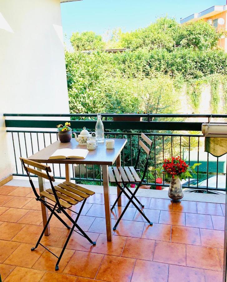 La Casa Di Laura Hotel Pozzuoli Exterior photo